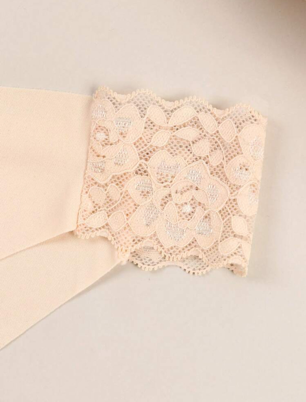 Vea - naadloze slip met kant